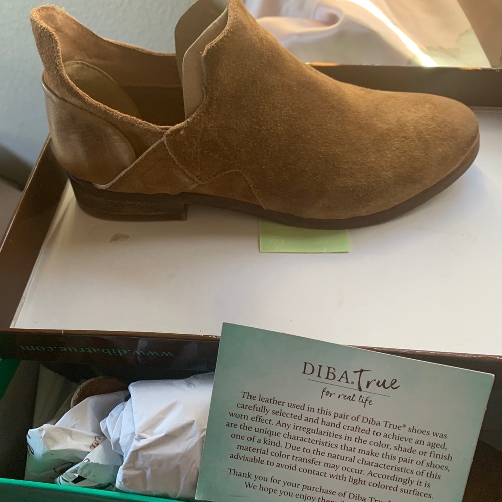 Diba True
Make Up Suede Boots color is Whiskey